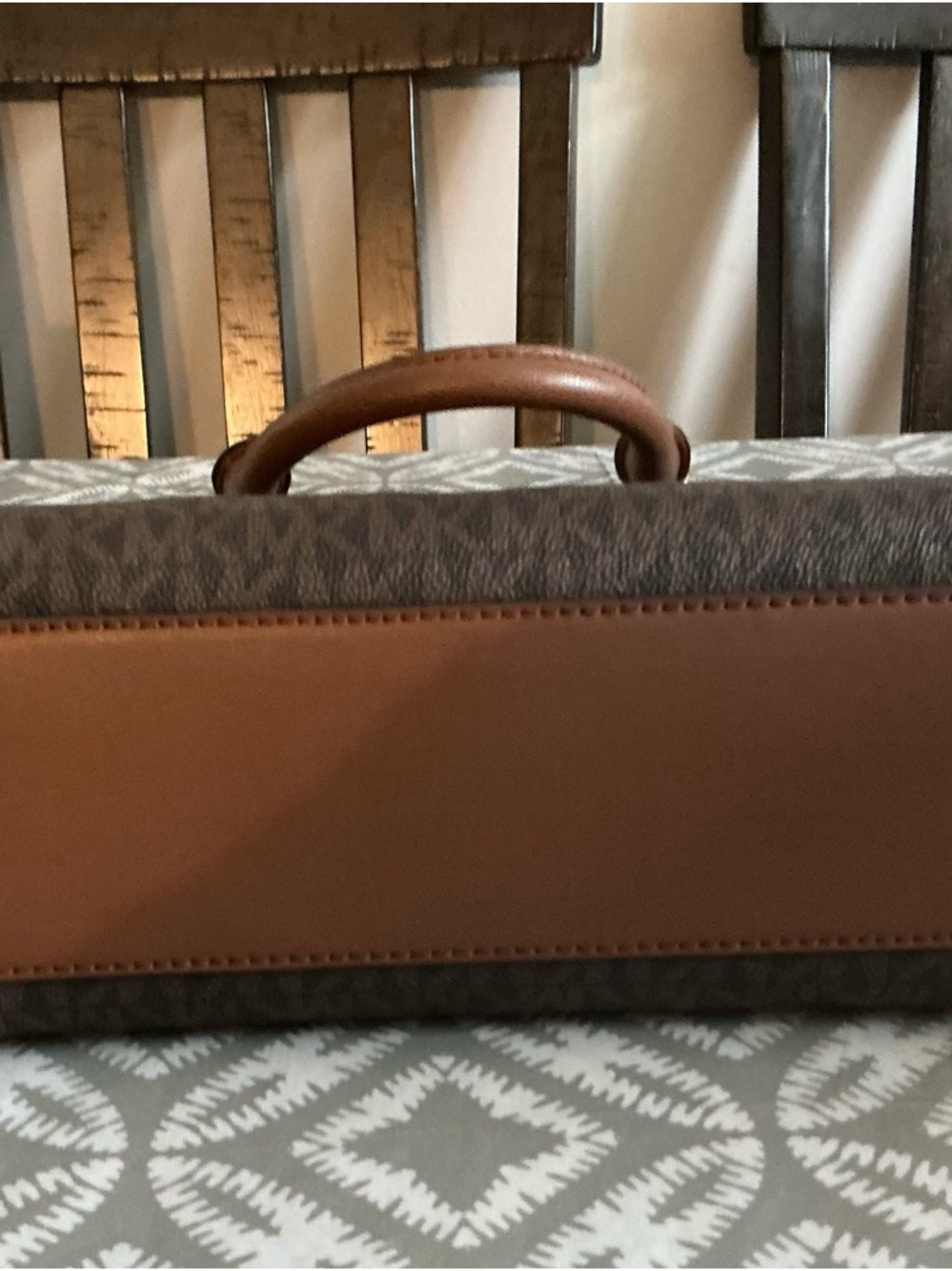 Michael Kors Marilyn Small Messenger Brown MK Signature NWT - Picture 6 of 16